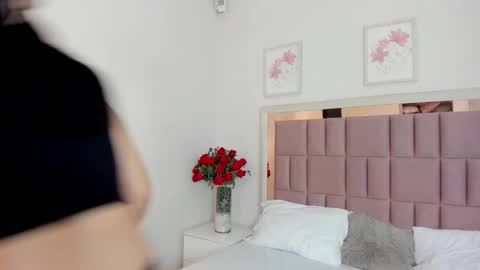 Snapshot of miia_palmerr chatting on 02/08/25, 02:04 Mia  online show from 02/08/25, 02:04