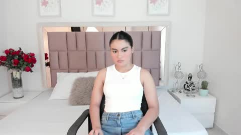 Snapshot of miia_palmerr chatting on 03/01/25, 11:28 Mia  online show from 03/01/25, 11:28