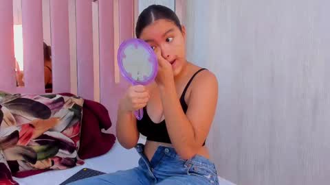 Snapshot of miia_palmerr chatting on 09/15/25, 09:42 Mia  online show from 09/15/25, 09:42