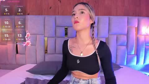 Mia  online show from 05/01/26, 11:26