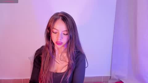 miia_rose12 online show from 12/21/25, 07:21