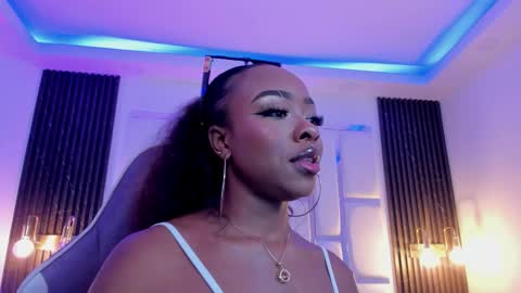 Miia Schwarz  online show from 11/06/25, 11:48