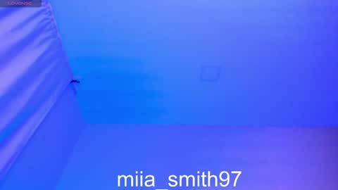 mia online show from 10/03/25, 09:34