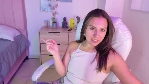M I I A     online show from 06/23/26, 07:45