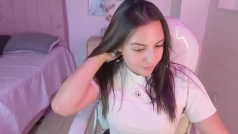 M I I A     online show from 07/10/26, 08:44