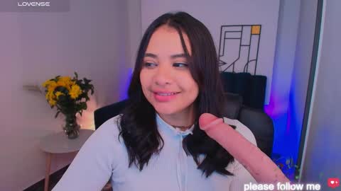 Snapshot of miiaa7_ chatting on 01/14/26, 05:13 Ma is my name I invite you to check out my wish list for my birthday online show from 01/14/26, 05:13