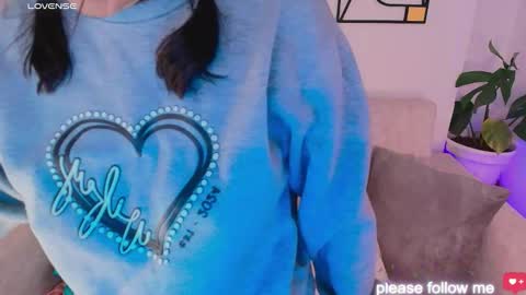 Snapshot of miiaa7_ chatting on 02/03/26, 08:41 Ma is my name I invite you to check out my wish list for my birthday online show from 02/03/26, 08:41