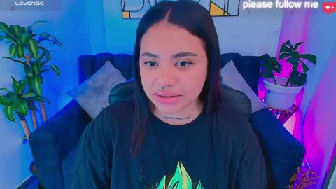 Snapshot of miiaa7_ chatting on 04/01/26, 01:41 Ma is my name I invite you to check out my wish list for my birthday online show from 04/01/26, 01:41