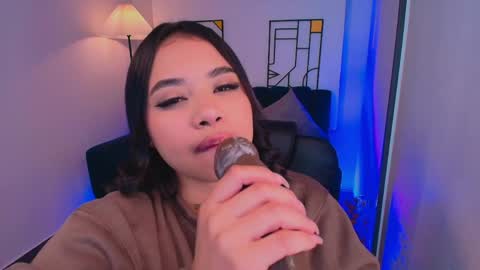 Snapshot of miiaa7_ chatting on 04/10/26, 01:38 Ma is my name I invite you to check out my wish list for my birthday online show from 04/10/26, 01:38