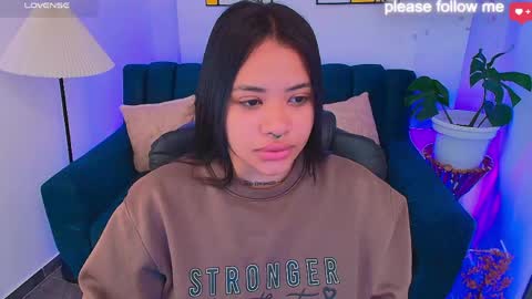 Snapshot of miiaa7_ chatting on 04/23/26, 02:19 Ma is my name I invite you to check out my wish list for my birthday online show from 04/23/26, 02:19