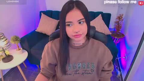 Snapshot of miiaa7_ chatting on 05/21/26, 01:56 Ma is my name I invite you to check out my wish list for my birthday online show from 05/21/26, 01:56