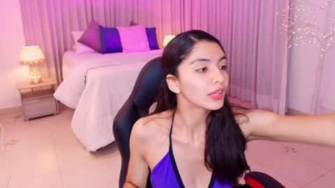 Mia online show from 02/18/25, 03:31
