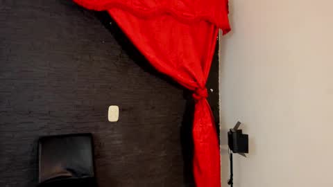  MELANIE  online show from 10/02/25, 08:21