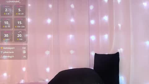 Snapshot of miiacarter_ chatting on 04/01/26, 01:50 MIA online show from 04/01/26, 01:50