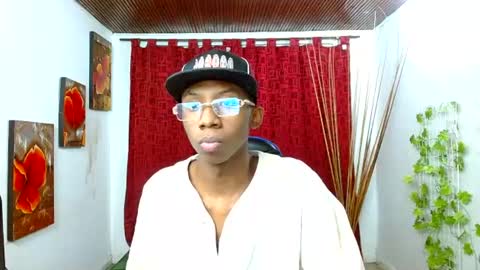 Snapshot of miilo18 chatting on 04/22/26, 09:22 milo online show from 04/22/26, 09:22