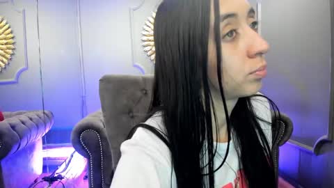 miilu  online show from 02/02/25, 09:19