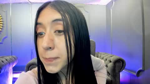 miilu  online show from 02/09/25, 09:37