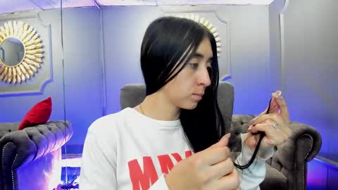 miilu  online show from 02/13/25, 09:51