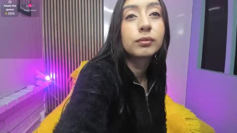 miilu  online show from 09/18/25, 03:19