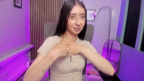 miilu  online show from 05/14/26, 04:19