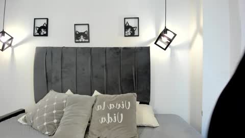 miiss_greyy online show from 02/09/25, 03:11