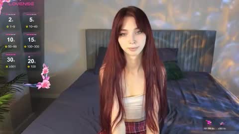 Snapshot of miiss_jessica chatting on 11/19/25, 08:25 Jessica online show from 11/19/25, 08:25