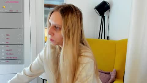 Snapshot of miissblonde chatting on 03/22/26, 03:10 miissblonde online show from 03/22/26, 03:10