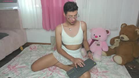 Snapshot of miissy__ chatting on 05/14/26, 06:58 miissy__ online show from 05/14/26, 06:58