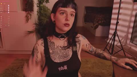 Snapshot of mika_moon_ chatting on 10/03/25, 06:38 mika_moon_ online show from 10/03/25, 06:38