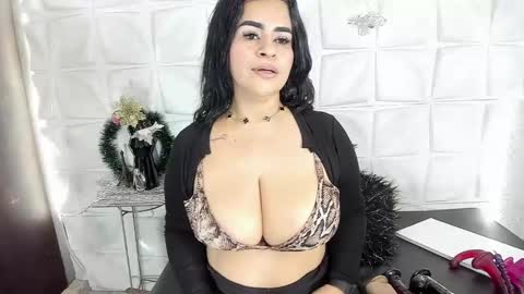 Mikaela Lust online show from 12/08/24, 08:04