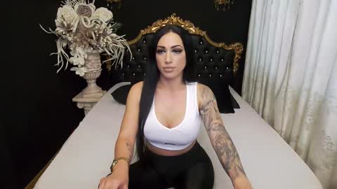 Mikaela online show from 12/22/24, 07:33