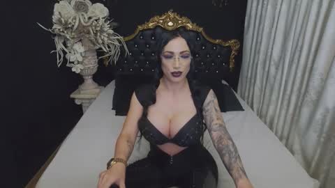 Snapshot of mikaelajensen chatting on 01/17/26, 02:38 Mikaela online show from 01/17/26, 02:38