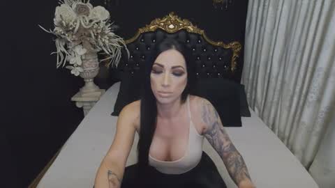 Snapshot of mikaelajensen chatting on 02/22/26, 02:24 Mikaela online show from 02/22/26, 02:24