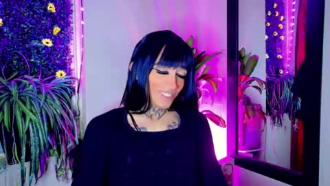 Snapshot of mikaelarangel chatting on 09/27/25, 06:35 mikaelarangel online show from 09/27/25, 06:35