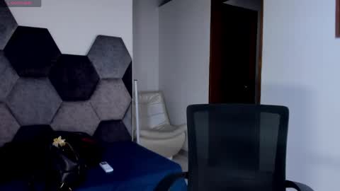 Mikaela blondie bigass online show from 05/17/26, 05:31