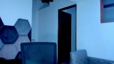 Mikaela blondie bigass online show from 06/10/26, 07:57