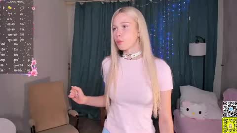 Angel girl online show from 06/27/26, 08:36