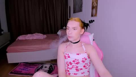 mikaella_nicole online show from 06/07/26, 08:01