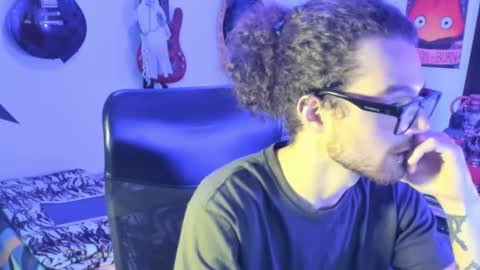 mikaelrizzzo online show from 10/14/25, 10:21