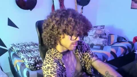 mikaelrizzzo online show from 10/17/25, 08:33