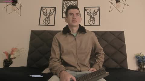 mikael online show from 01/19/25, 04:01