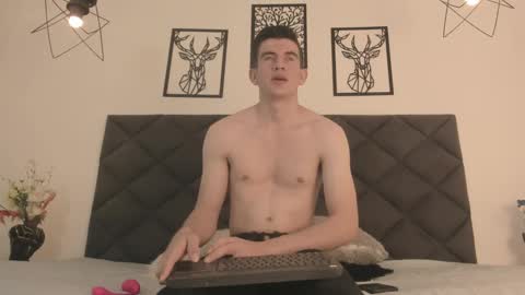 mikael online show from 02/23/25, 04:28