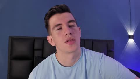 mikael online show from 09/24/25, 04:16