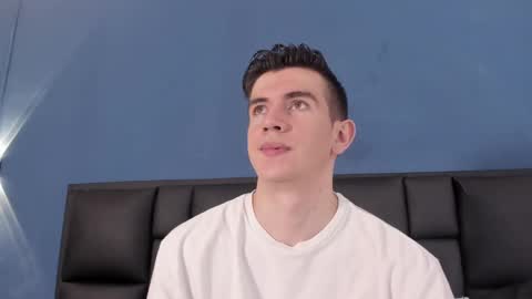 mikael online show from 09/28/25, 10:37