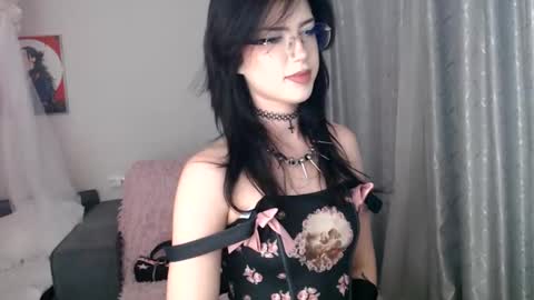 Snapshot of mikasawaifu chatting on 09/15/25, 12:32 MikasaWaifu online show from 09/15/25, 12:32