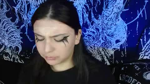 Snapshot of mikaskullcs chatting on 10/17/25, 09:06 Mika online show from 10/17/25, 09:06