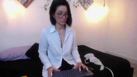 mikaza online show from 04/30/26, 08:57