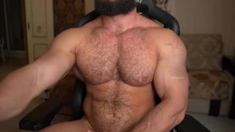 Snapshot of mike0xx chatting on 10/04/25, 06:50 mike0xx online show from 10/04/25, 06:50