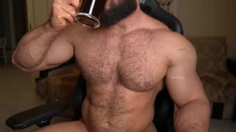 Snapshot of mike0xx chatting on 10/06/25, 05:54 mike0xx online show from 10/06/25, 05:54