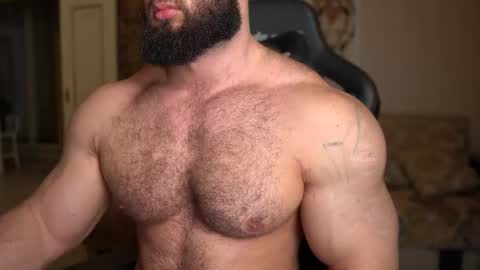 Snapshot of mike0xx chatting on 10/25/25, 09:50 mike0xx online show from 10/25/25, 09:50